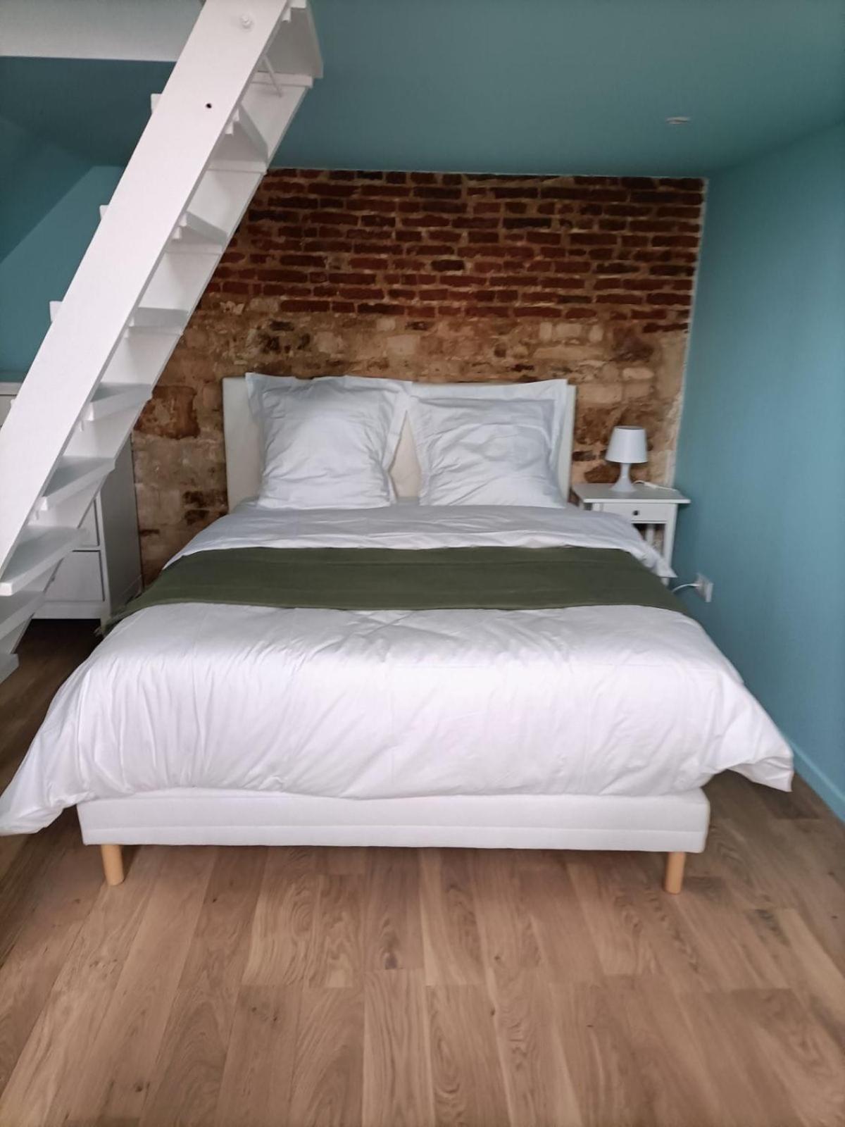 Le Papillon Bleu Leilighet Honfleur Eksteriør bilde